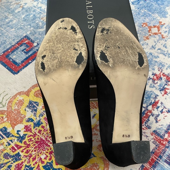 Talbots 8 1/2 B Suede Black Mid Heel Pumps Shoes w/Box - Picture 6 of 9